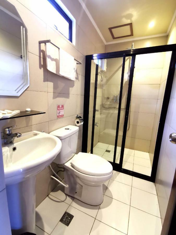 Charms Hotel Coron Exterior photo